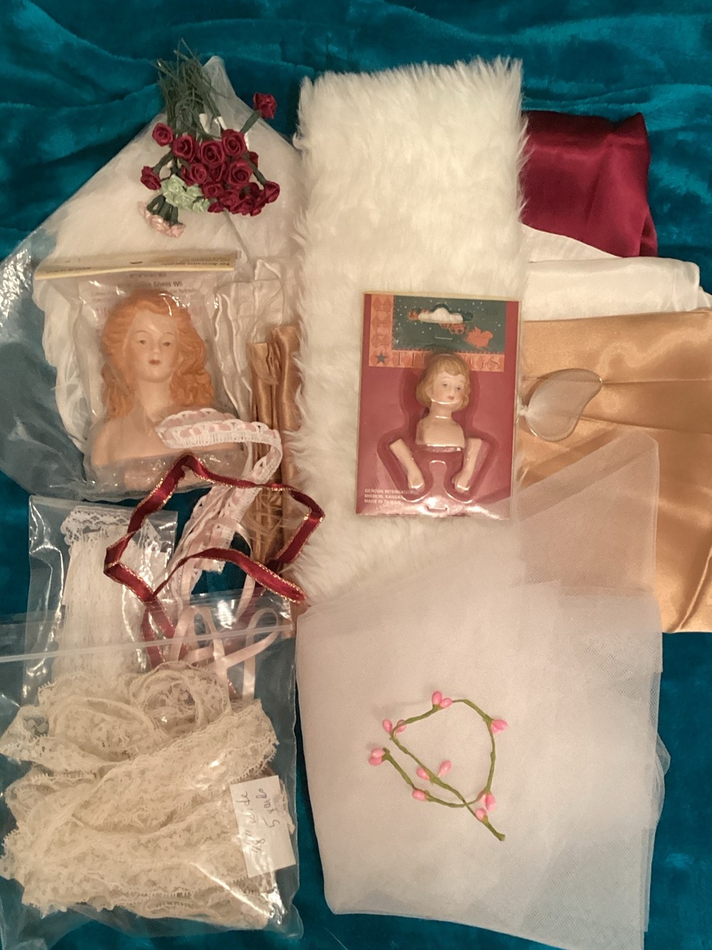 Kit to make 2 angels-1 small & 1 large